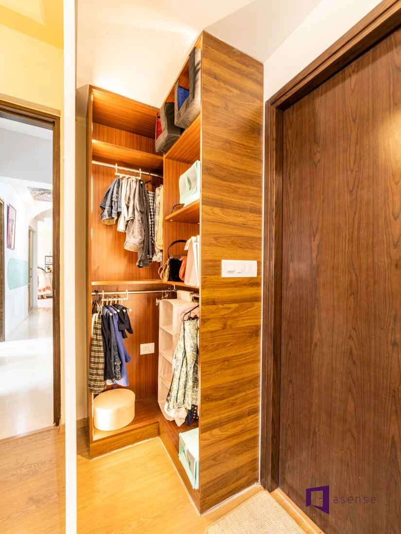 Wardrobe inside designs ideas for the bedroom 